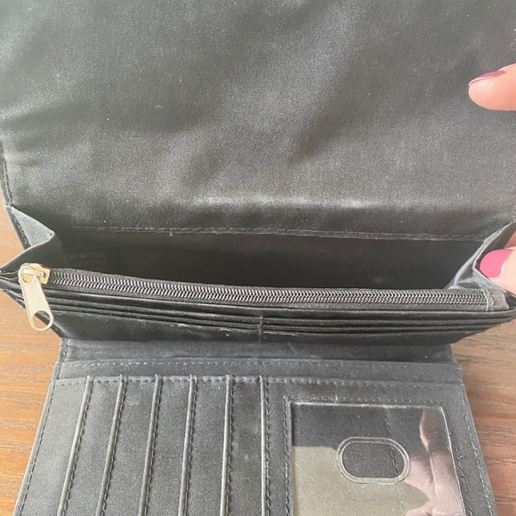 Wallet - Picture 3 of 3